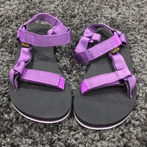 Teva woman’s sandals size 8